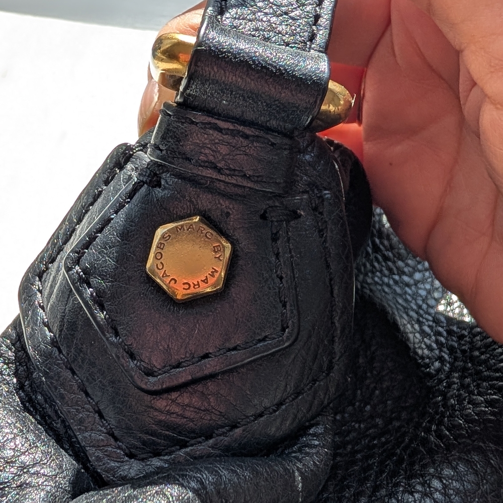 Black Leather Shoulder Bag - Picture 4 of 5